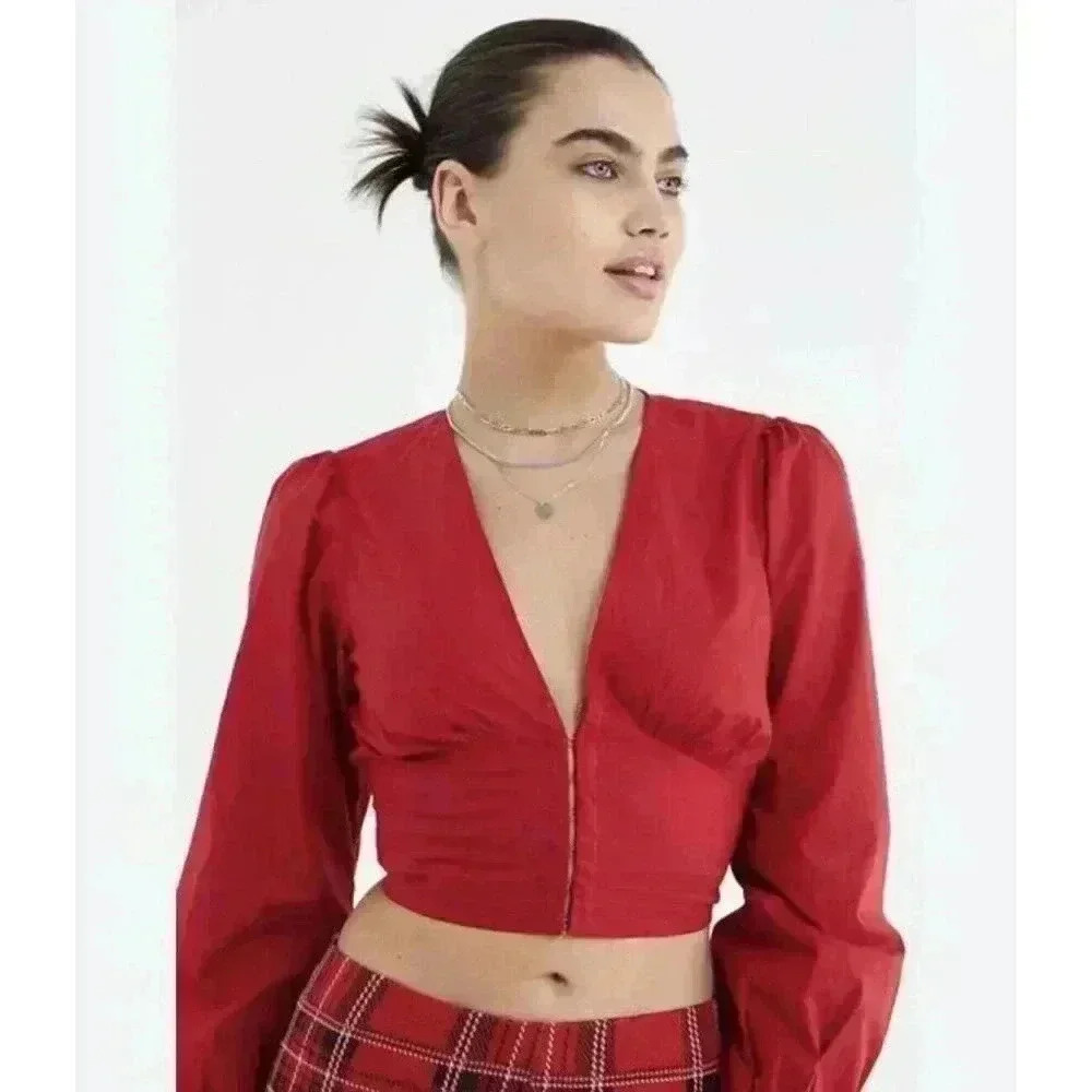 Urban Outfitters Shirt Plunging V-Neck Long Sleeve Crop Top Red Medium M NWT